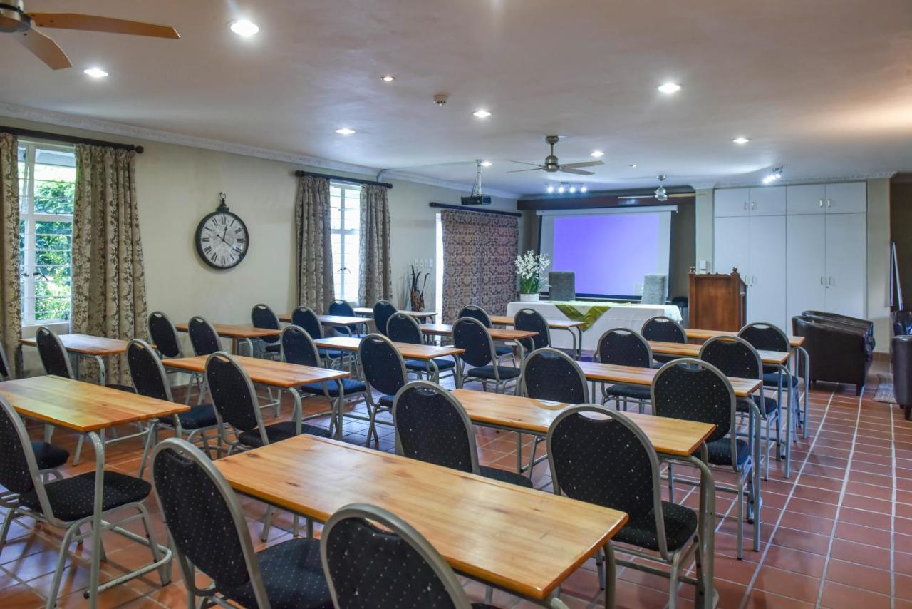 Oxford Lodge Фрейхейд Экстерьер фото
